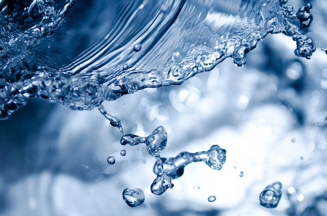 splashing-165192_1280 splashing-165192_1280